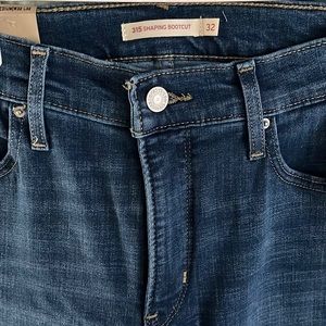 Selling new Levi’s 315 Shaping Bootcut sz 32x32 unworn asking $45